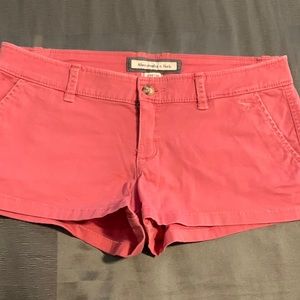 Side and back pockets like new wore once